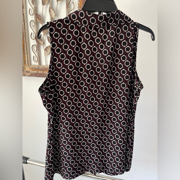 Top - Picture 2 of 3